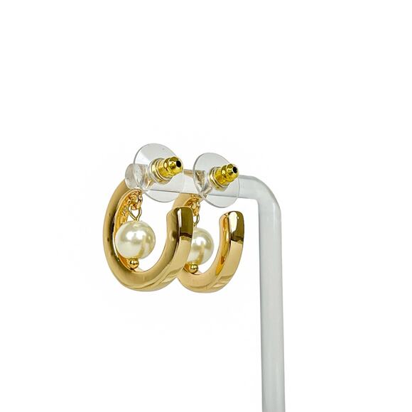 Chicos Faux Pearl Hoop Earrings Shiny Gold Tone Post Small 1" Classic Fashion - Picture 5 of 9